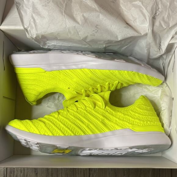 NIB APL Men’s Techloom athletic shoe size 10 neon yellow - Picture 2 of 8